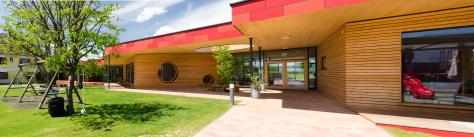 Zettling-45 Kindergarten - red - Arch Kos - Foto (c) Philipp Klein